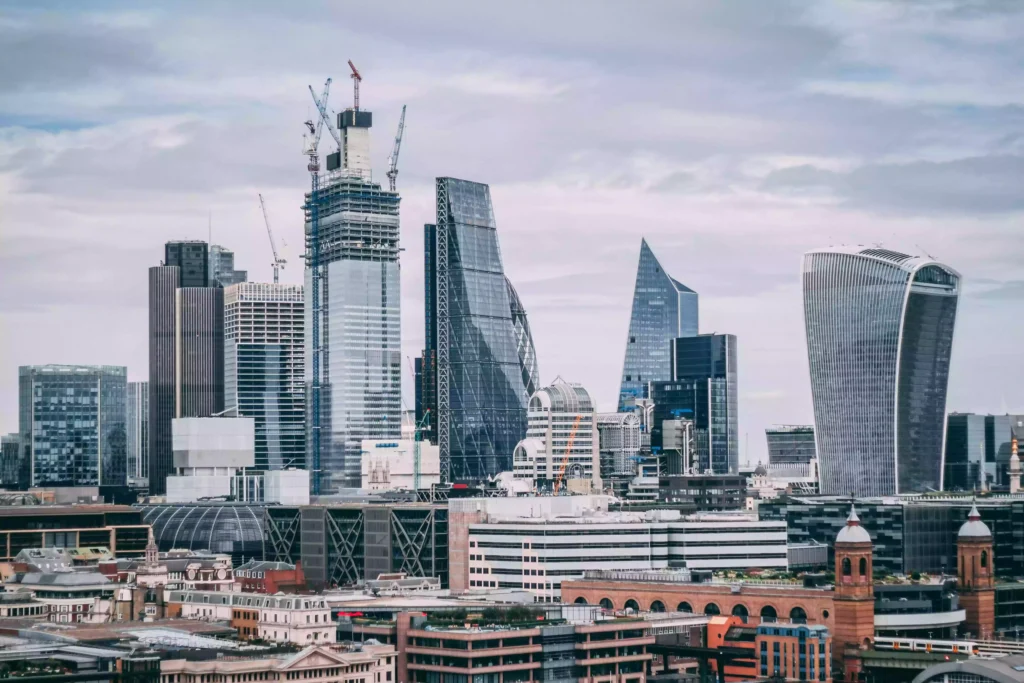 Leadenhall Building elevating the central London skyline with its modern skyscraper architecture